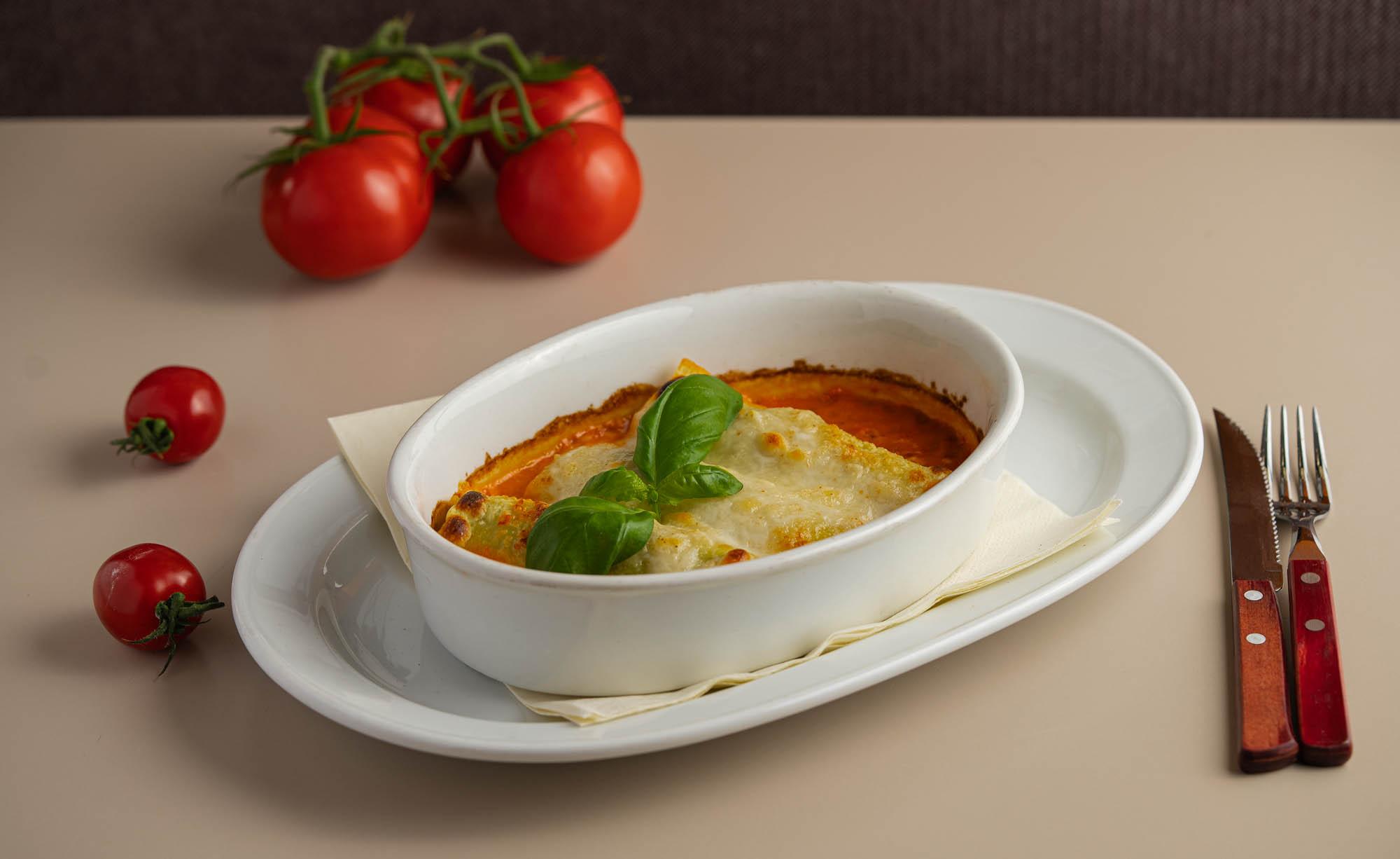 Freshly baked cannelloni